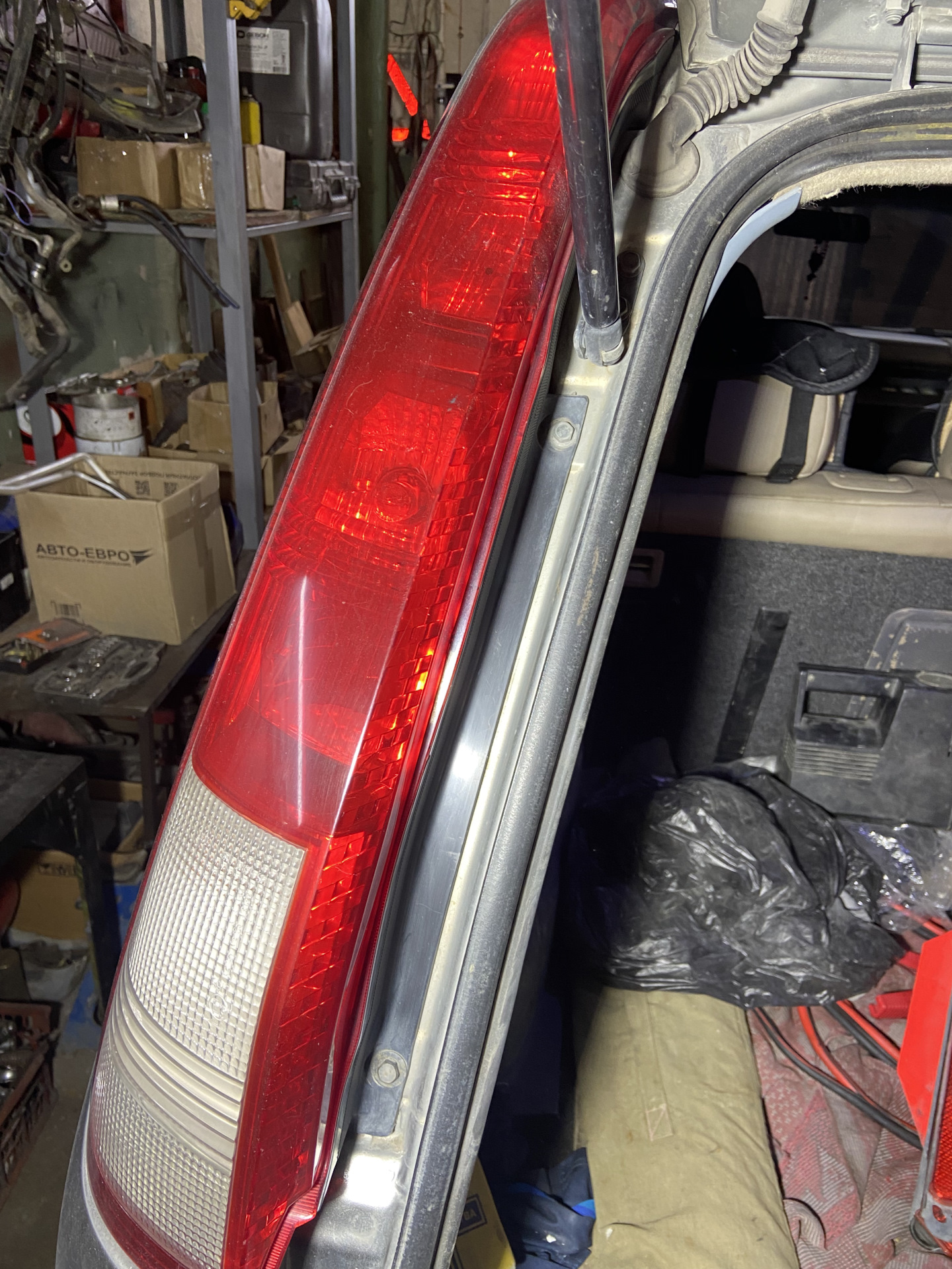 2️⃣1️⃣ Да будет свет! ( Или замена лампочек заднего хода) — Nissan X ...