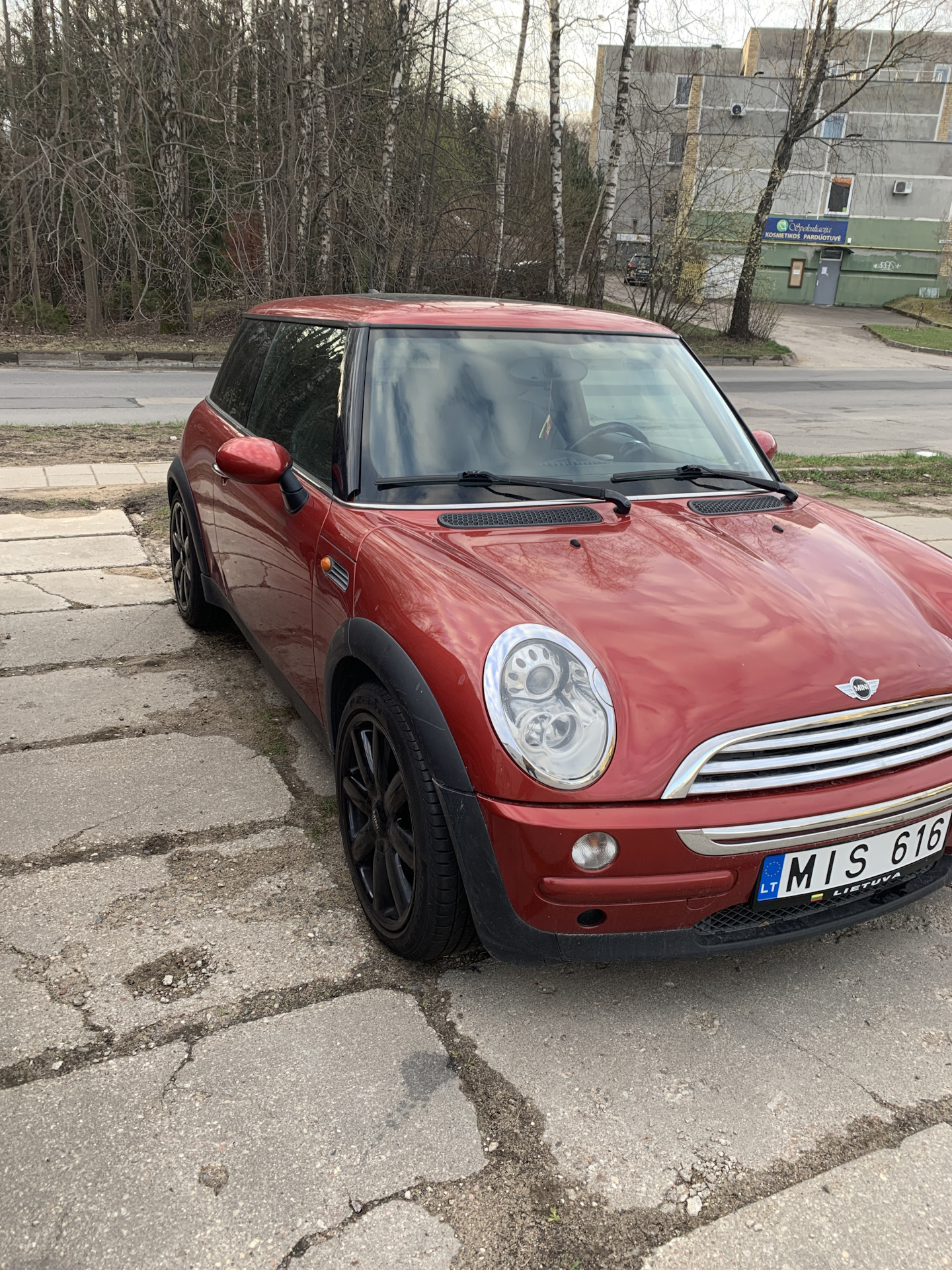 Новые колёса.🚗🚗🚘🚘 — MINI Cooper Mk I, 1,6 л, 2006 года | шины | DRIVE2