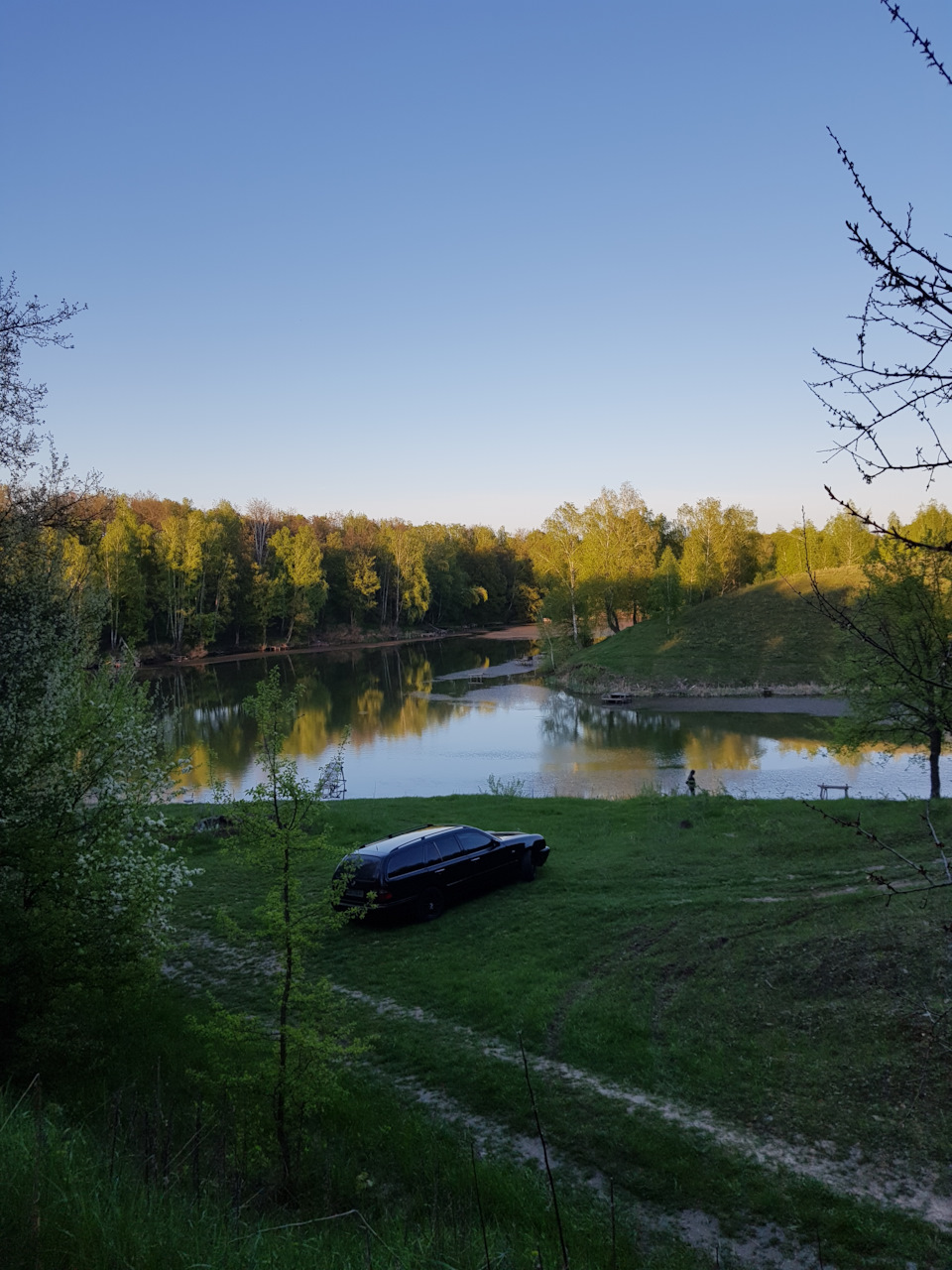 Замена топливного фильтра и левого плавающего в цапфе — Mercedes-Benz E ...