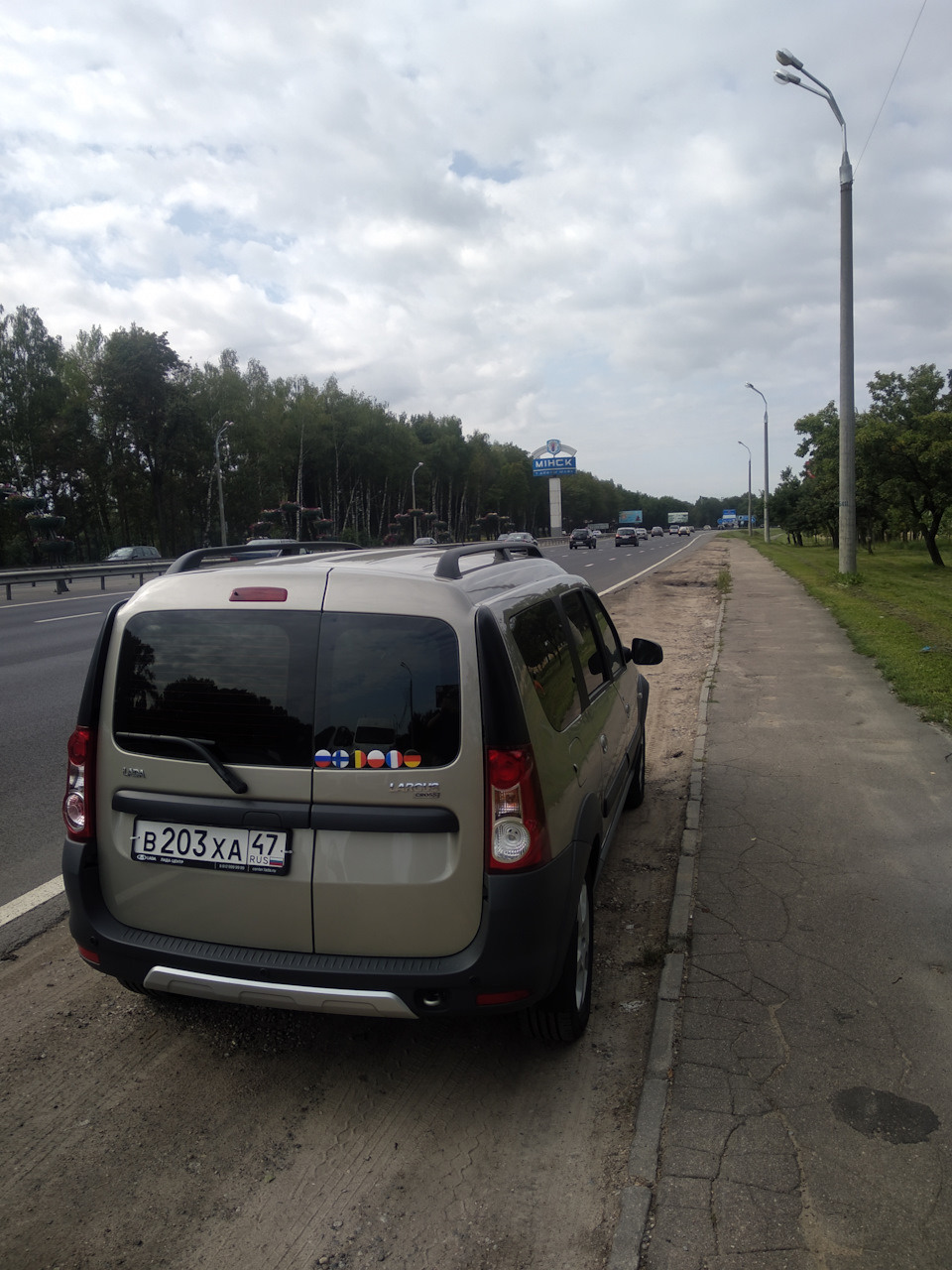 А почему бы не поехать в Париж на машине? Вот и я думаю что надо. — Lada  Largus Cross, 1,6 л, 2019 года | путешествие | DRIVE2