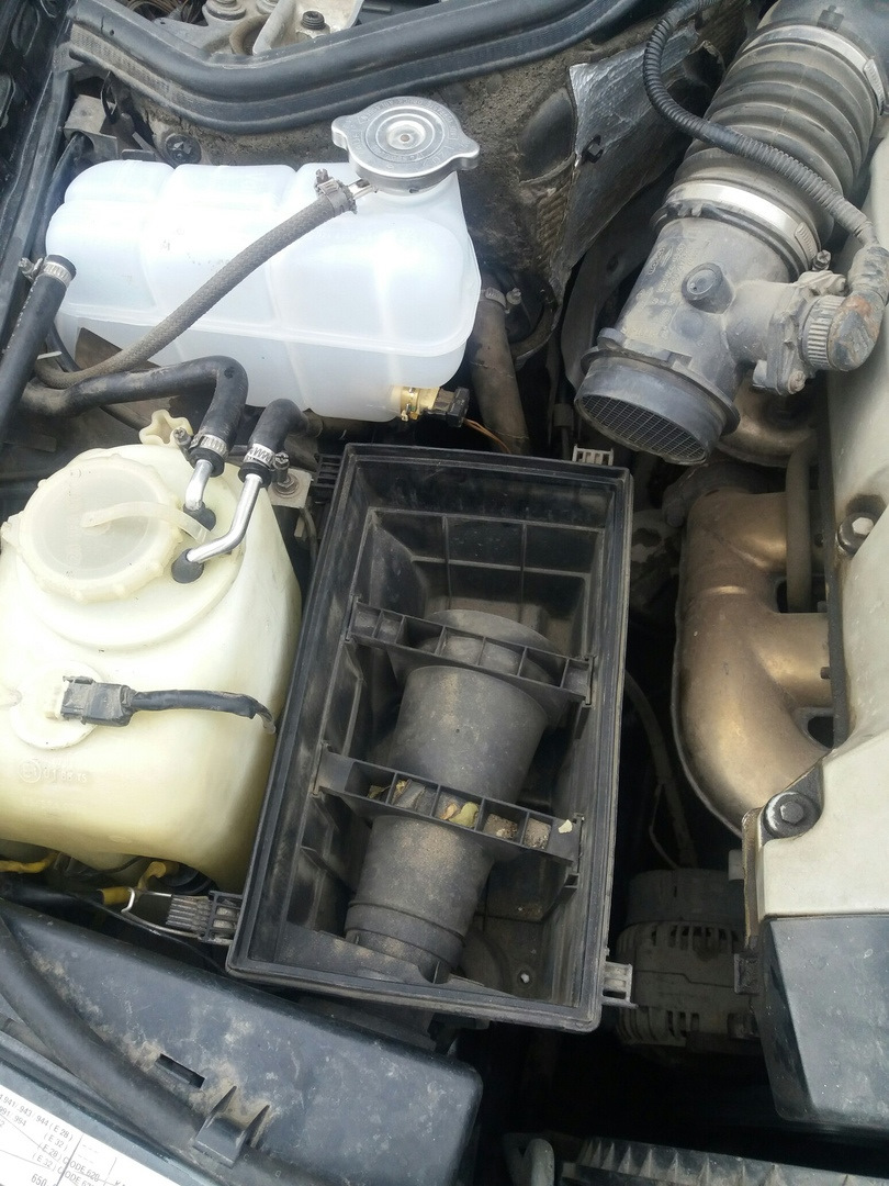 Фото в бортжурнале Mercedes-Benz E-Class (W124)