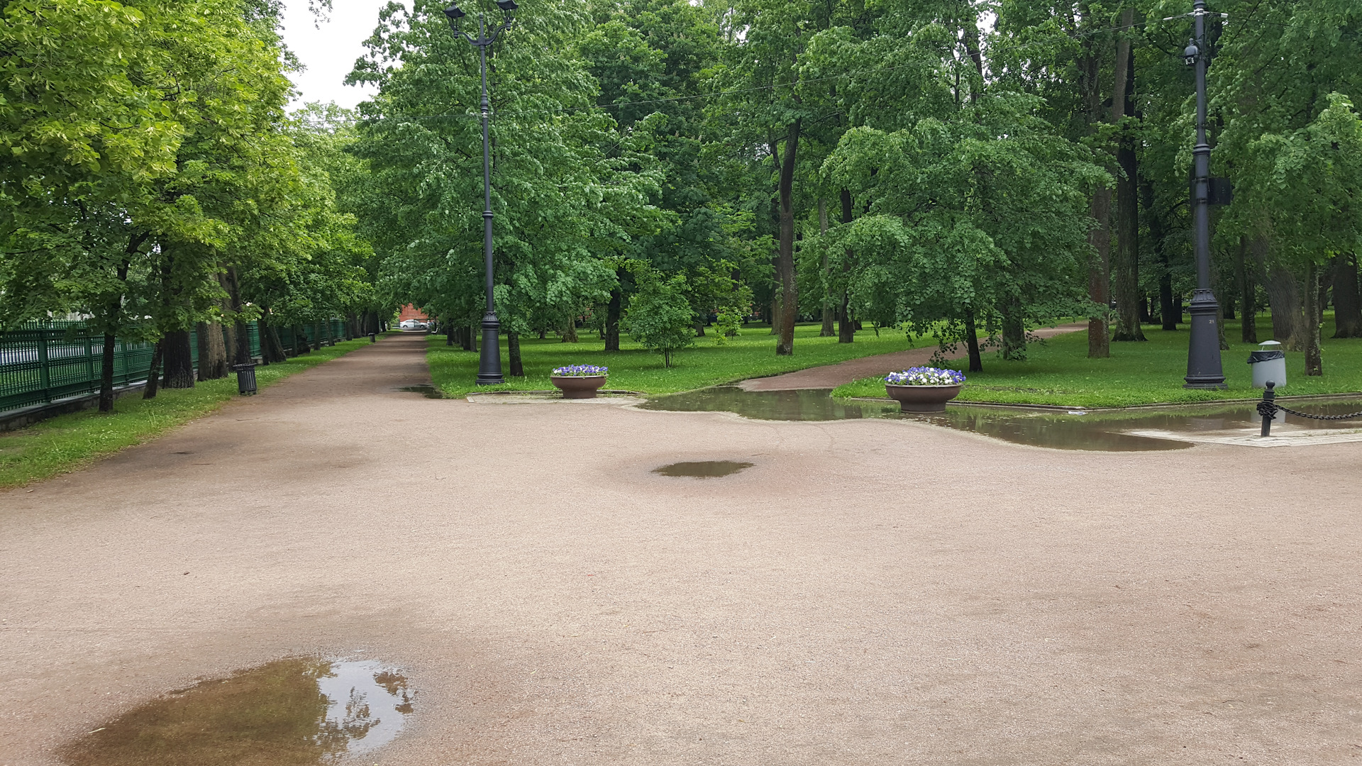 Петровский парк сайт парка. Петровский парк Кронштадт. Петровский парк СПБ. Петровский парк Кронштадт дорожки. Петровский парк 2.