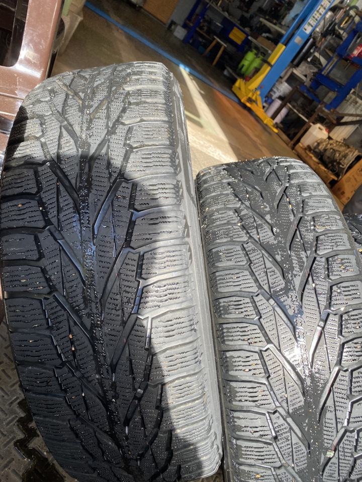 Шины зимние нешипованные Nokian 225/65 R17 на Subaru Forester (SJ ...