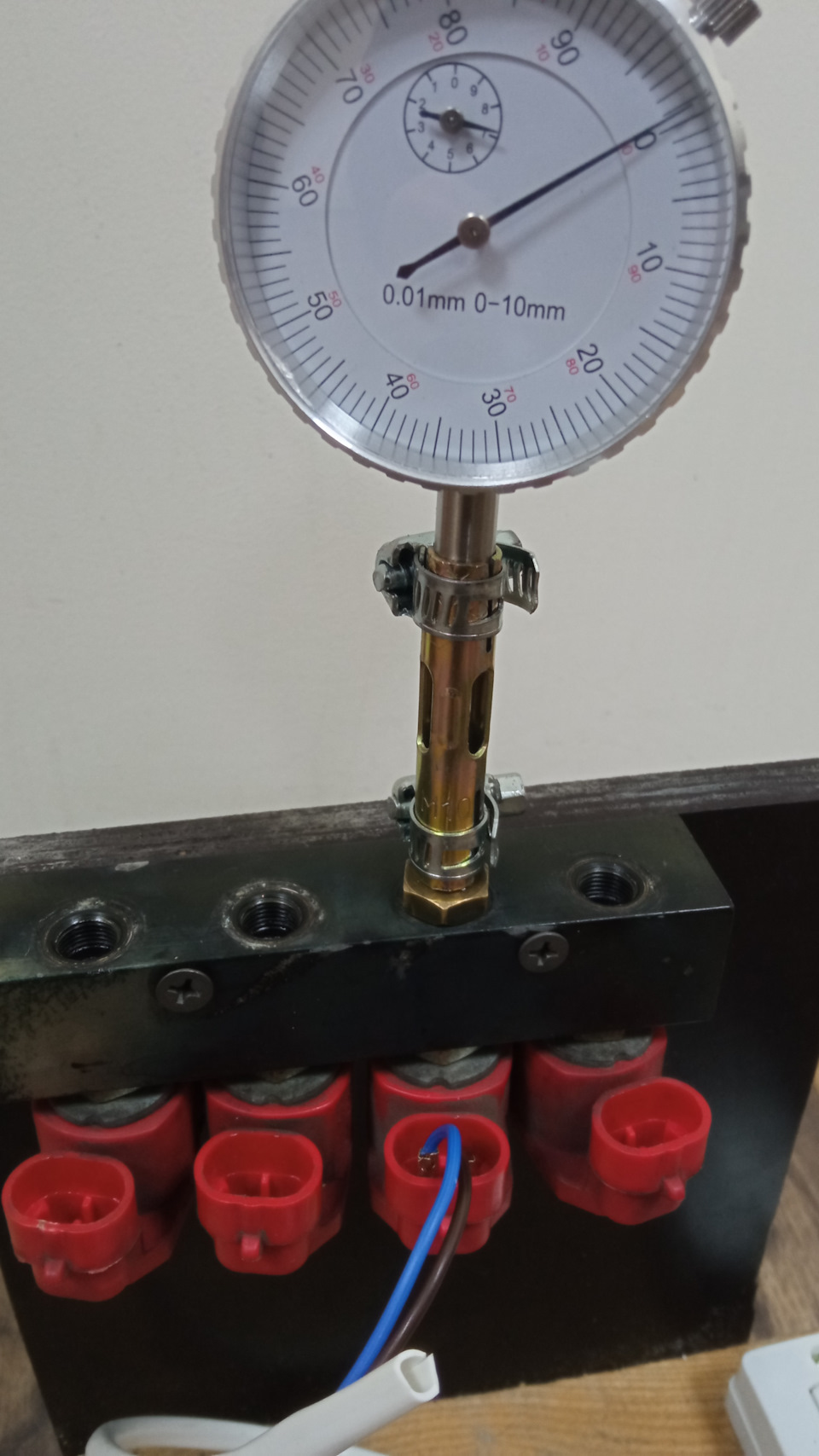 Калибровка форсунок с помощью индикатора часового типа — Chevrolet ...