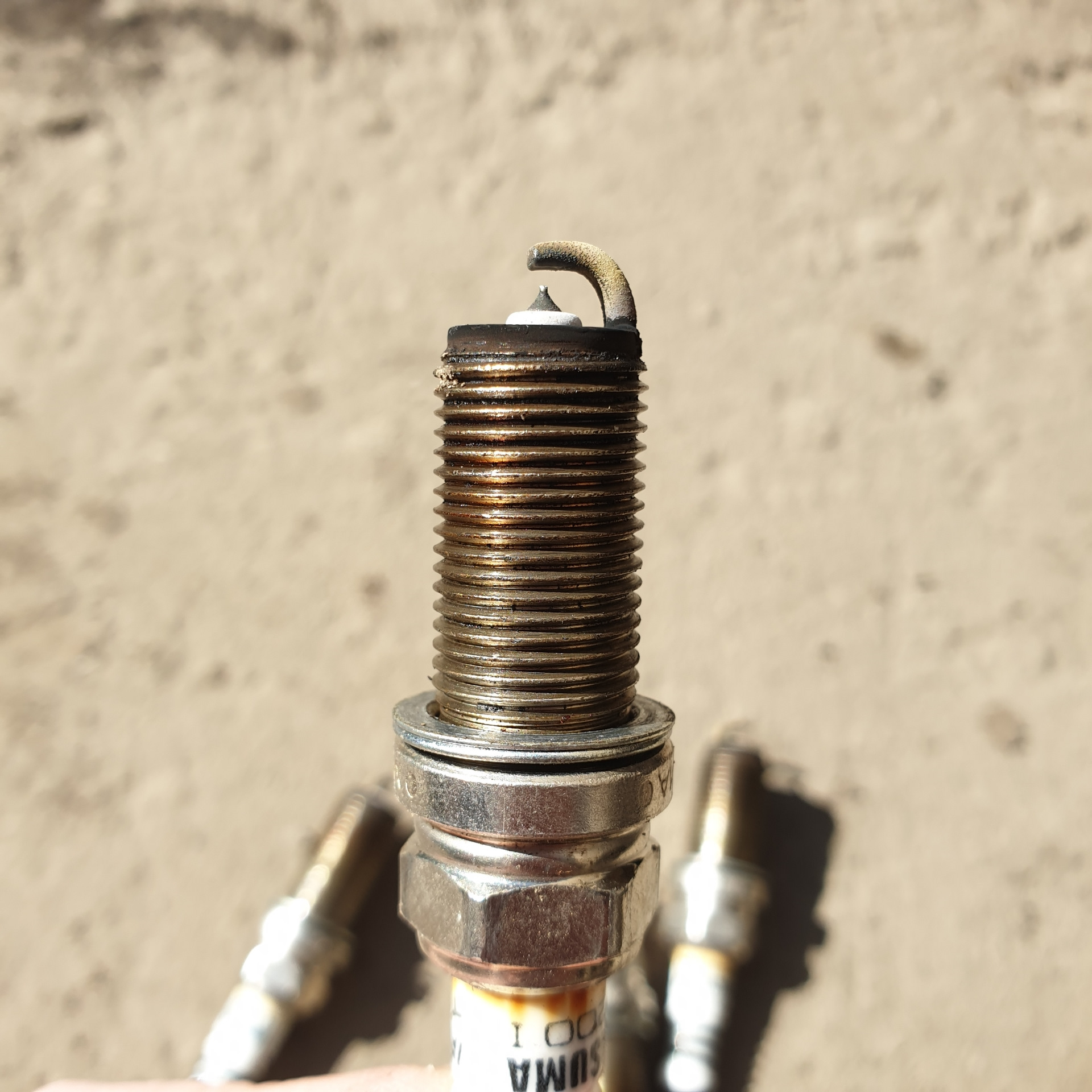 Свеча зажигания nissan 22401 ed815. Свечи альмера классик 2006. 22401jd01b. 22401-ck81b nissan свеча. Свечи зажигания ниссан микра к12 1.