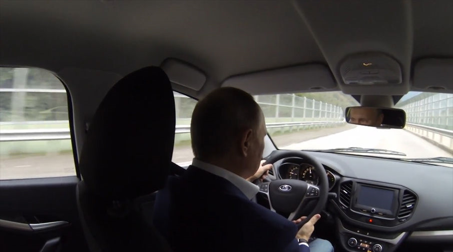 Фото в бортжурнале Lada Vesta SW Cross (1G)