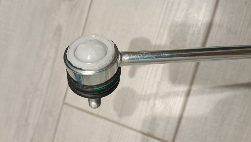 Lemforder 33713 01 — Ford S-Max (1G). Запчасти на фото: 3371301