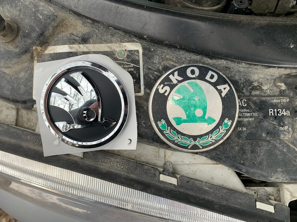 Значки нового образца — Skoda Octavia A4 Mk1, 1,8 л, 2008 года ...