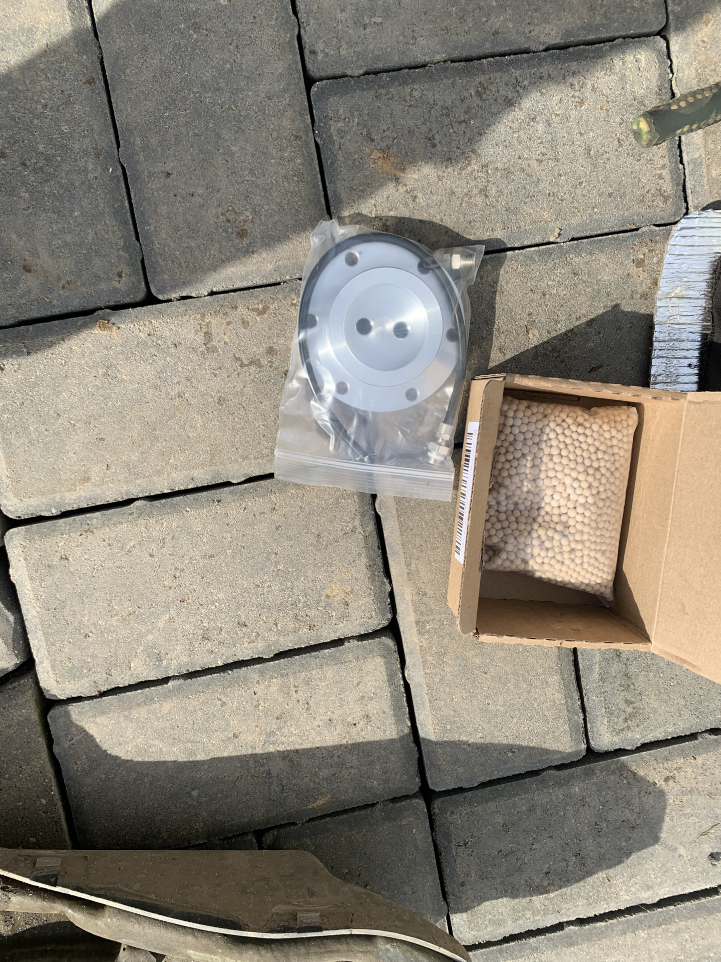 Ремонт осушителя пневмы — Land Rover Discovery III, 2,7 л, 2008 года ...