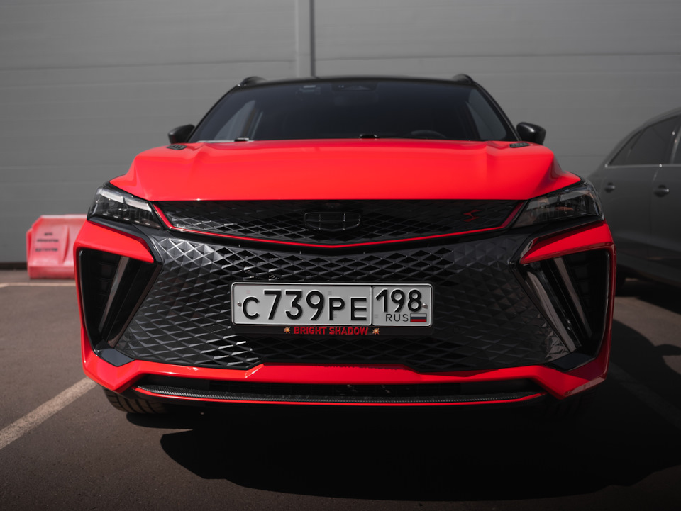 Номерные рамки Prime Frame для Geely Coolray вид спереди — Geely Coolray (2023)