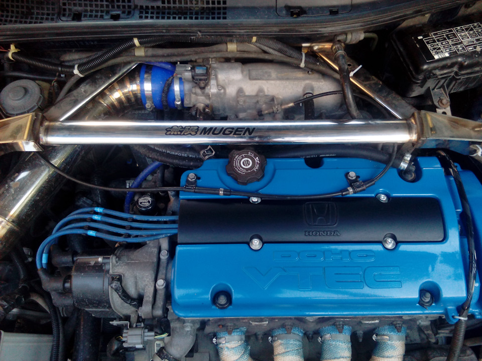 Распорка MUGEN, огранечители двери и что делать если обломалась свеча ...