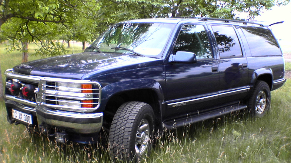 Chevrolet Suburban 9g