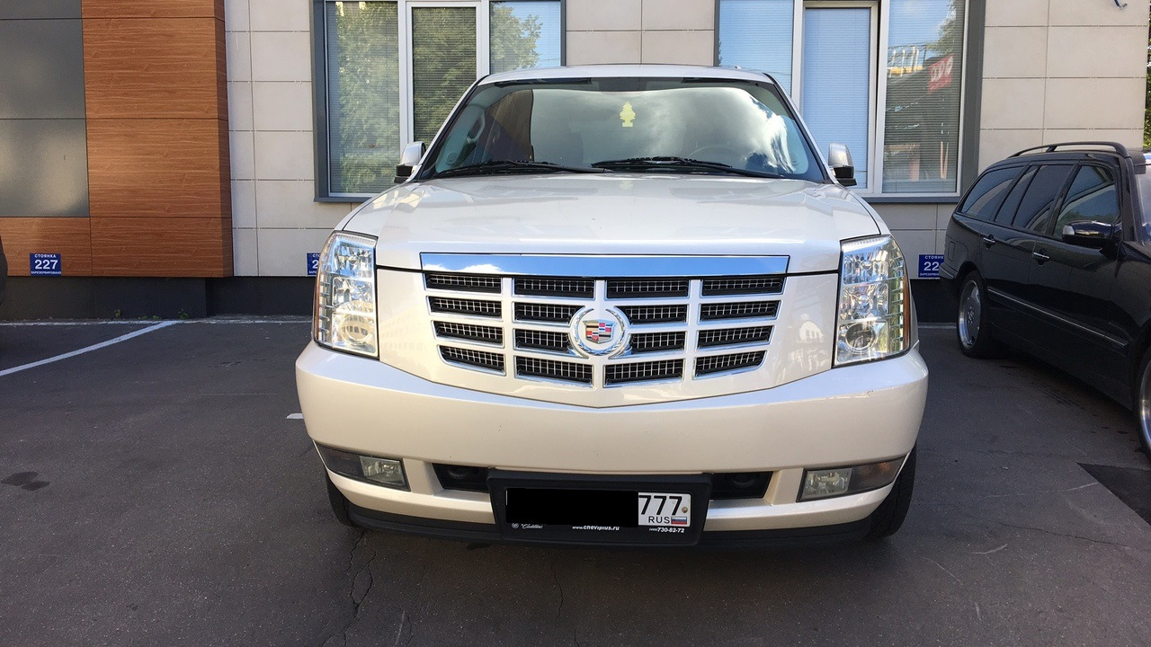 Cadillac Escalade (3G) 6.2 бензиновый 2010 | 🐕 К9: Собачья работа на DRIVE2