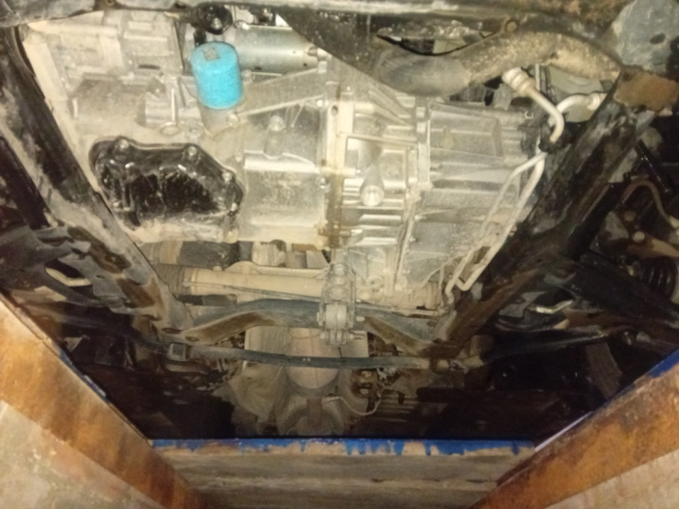 Под машиной все в порядке — Renault Logan Stepway