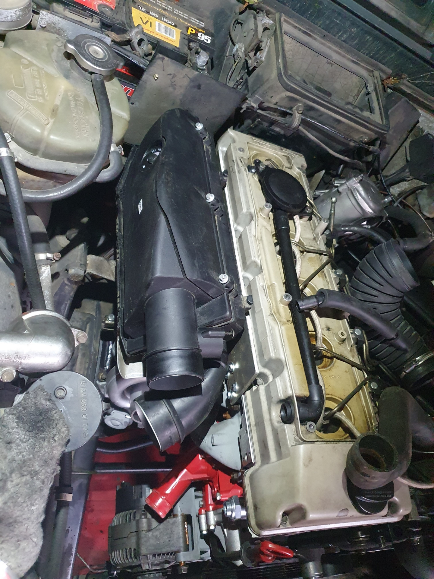 Установка корпуса воздушного фильтра от ОМ613 на ом606 — Mercedes-Benz ...