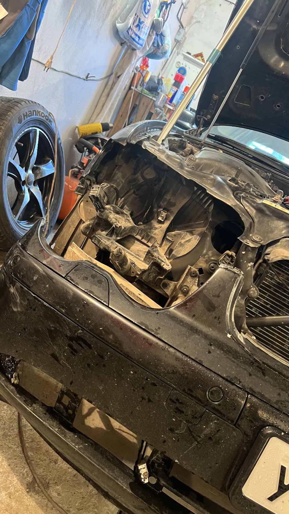 Полировка оптики и замена лампочки ангельских глазок) — BMW 7 series ...