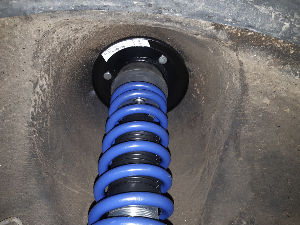 Гремят тормозные суппорта. — Nissan Note (1G), 1,4 л., 2007 года ...