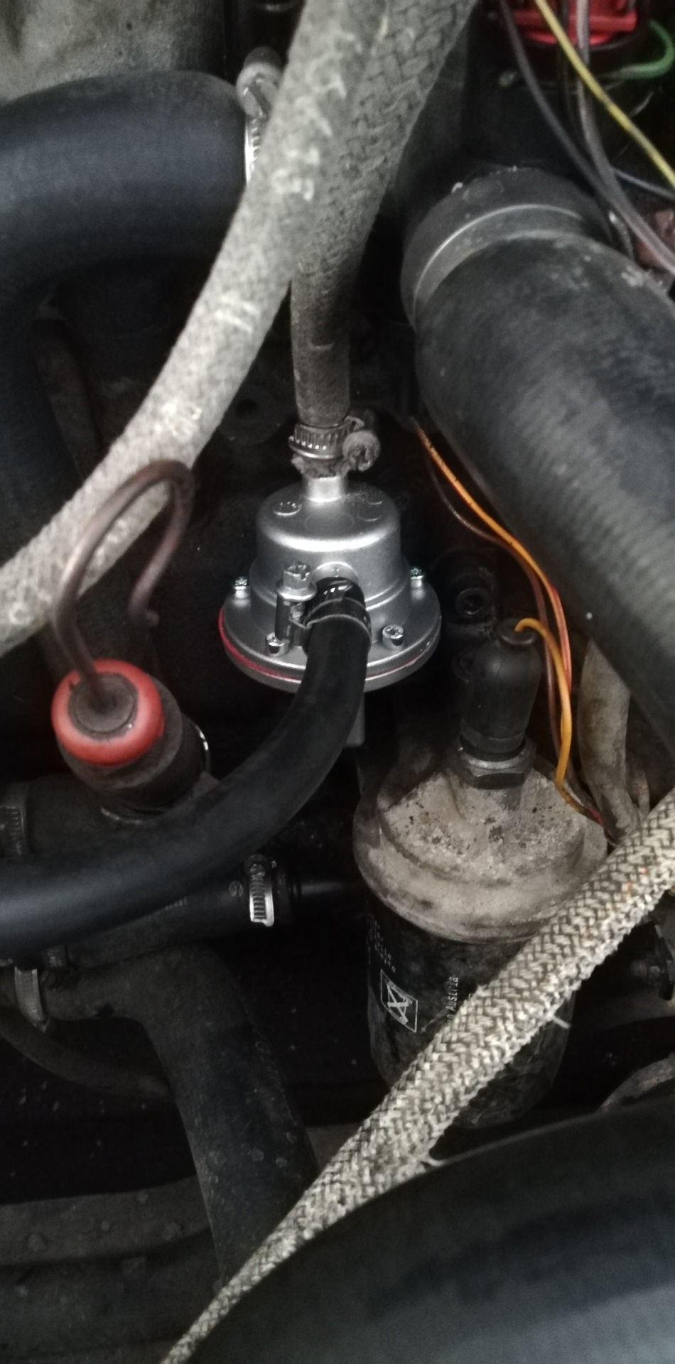 Замена механического бензонасоса — Volkswagen Golf Mk2, 1,6 л, 1989 ...