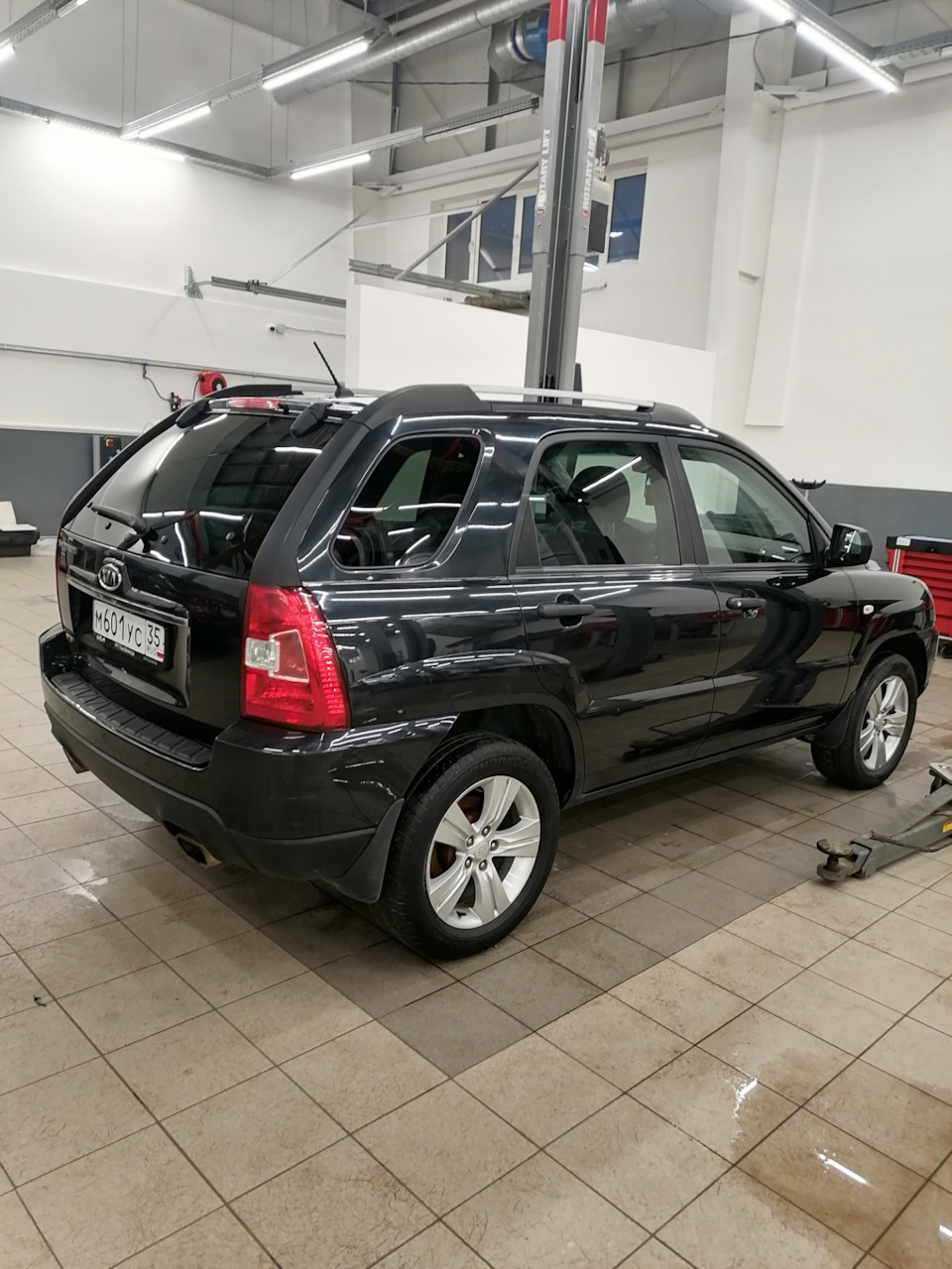 Замена колёс — KIA Sportage (2G), 2 л, 2010 года | шины | DRIVE2