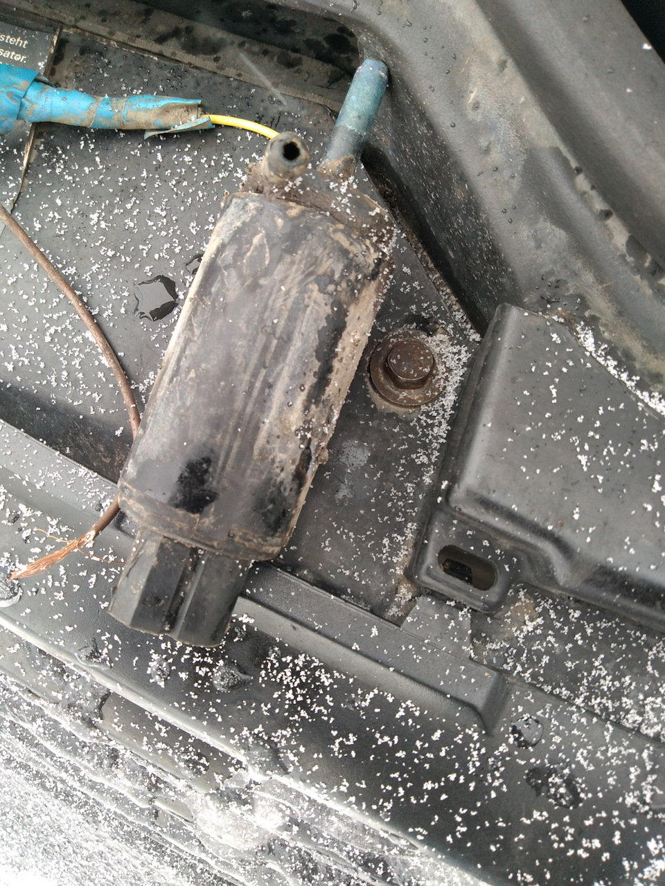 Не работает омыватель пассат б7. Не работает омыватель пассат б7. Предохранитель аудиосистемы пассат б6. Предохранитель webasto vw b6. Предохранитель омывателей фар джетта 2016.