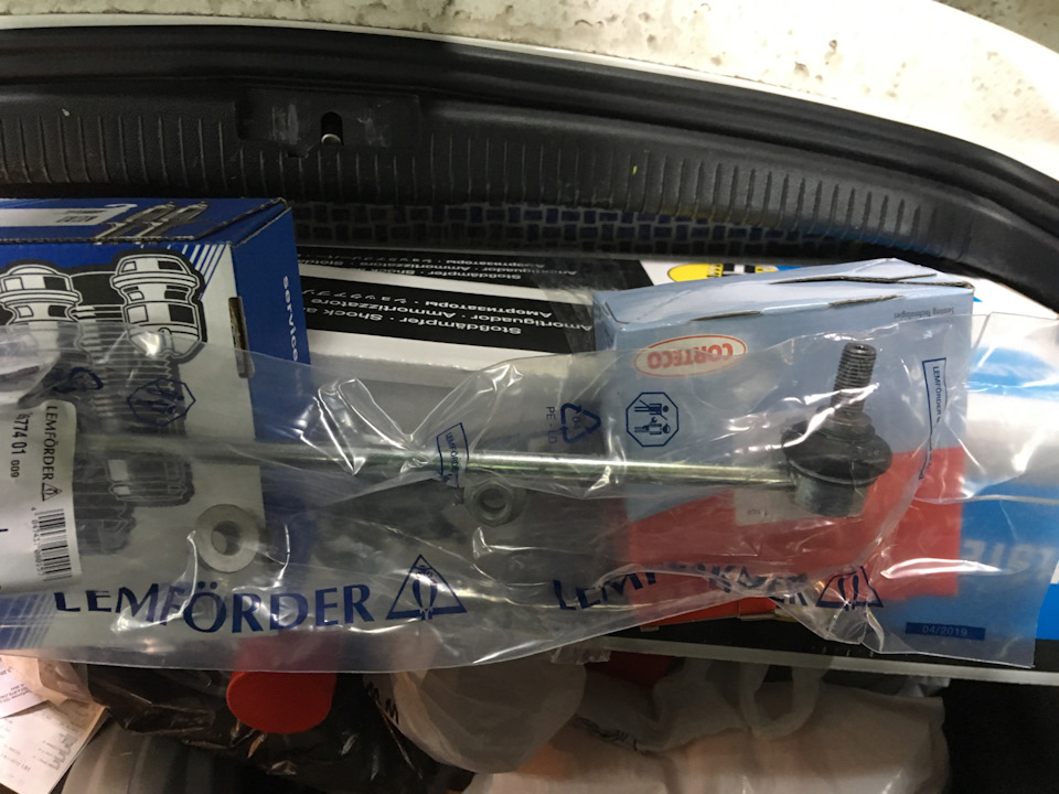 Меняем амортизаторы — Volkswagen Golf Mk6, 1,4 л, 2012 года | визит на ...