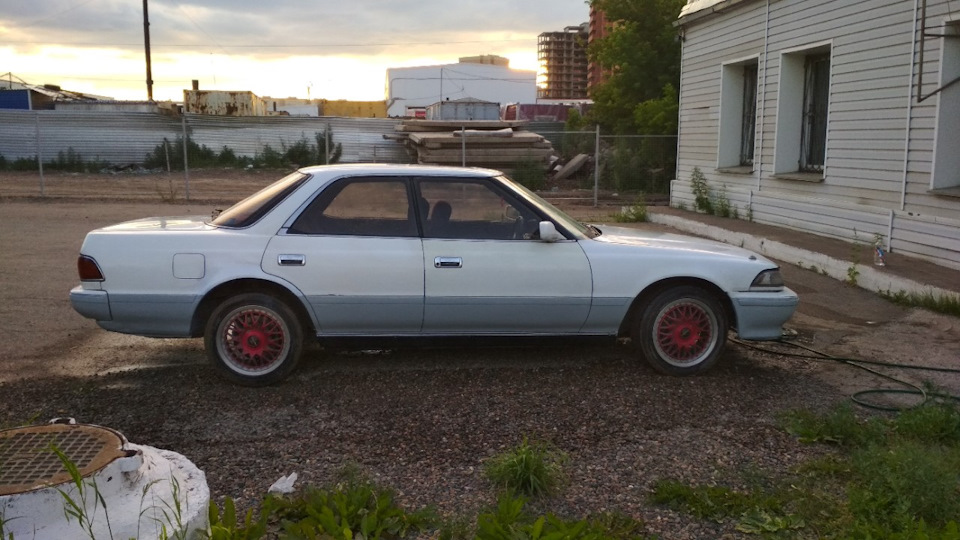Фото в бортжурнале Toyota Mark II (80)