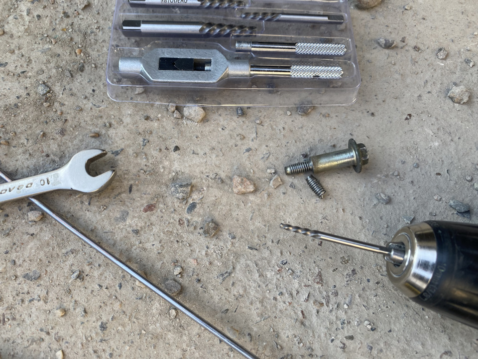 Как извлечь сломанный болт с клапанной крышки и не только — Nissan X ...