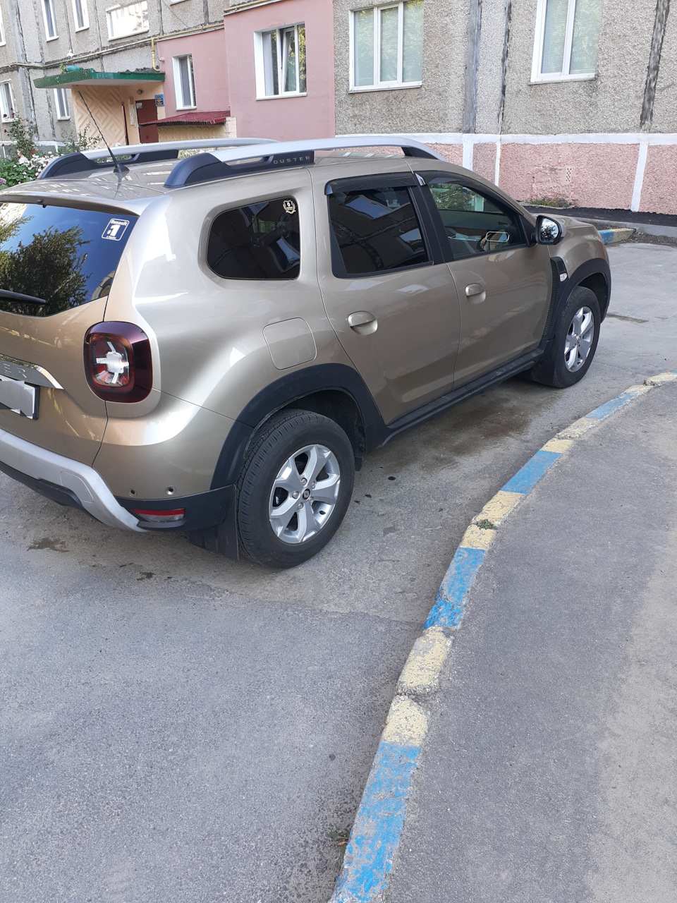 Установка расширителей арок на Renault Duster (2G) это тюнинг или стайлинг  — Renault Duster (2G), 1,6 л, 2020 года | тюнинг | DRIVE2