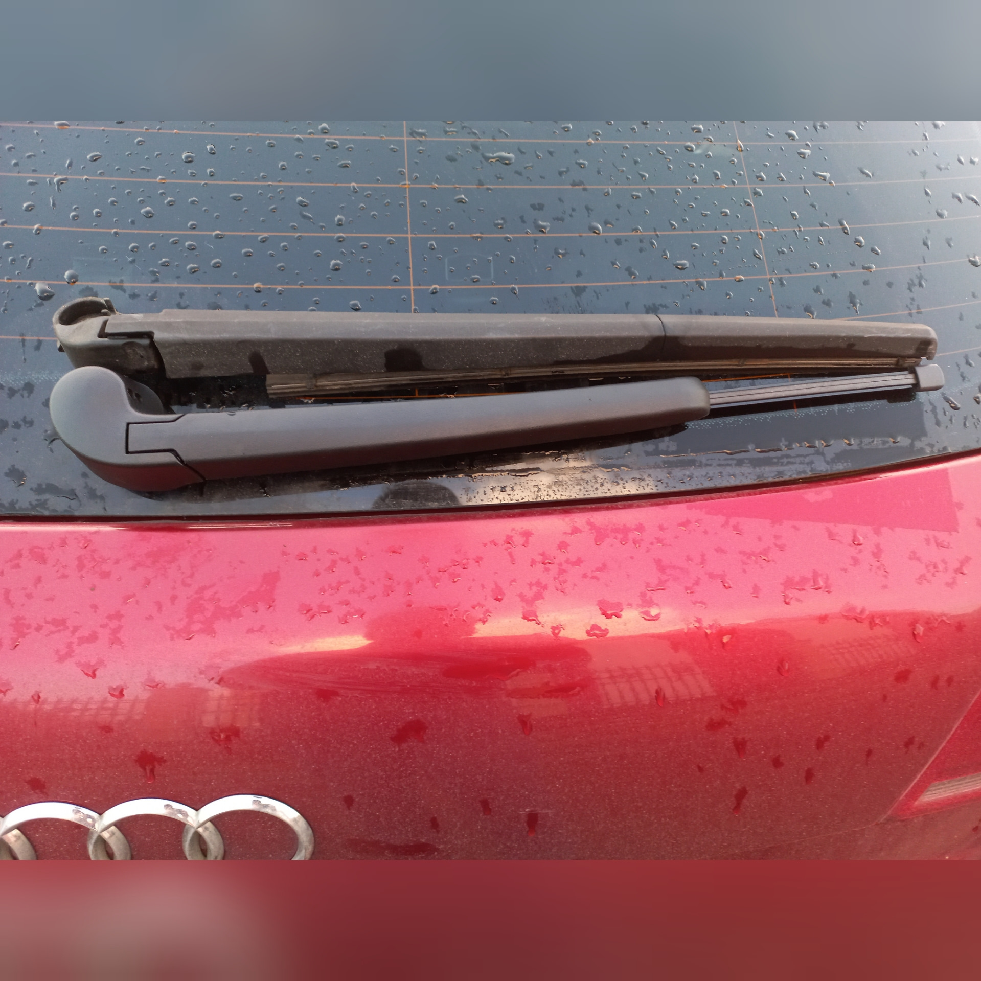 Задний дворник от Q5/Q7 — Audi A3 Sportback (8PA), 1,8 л, 2007 года ...