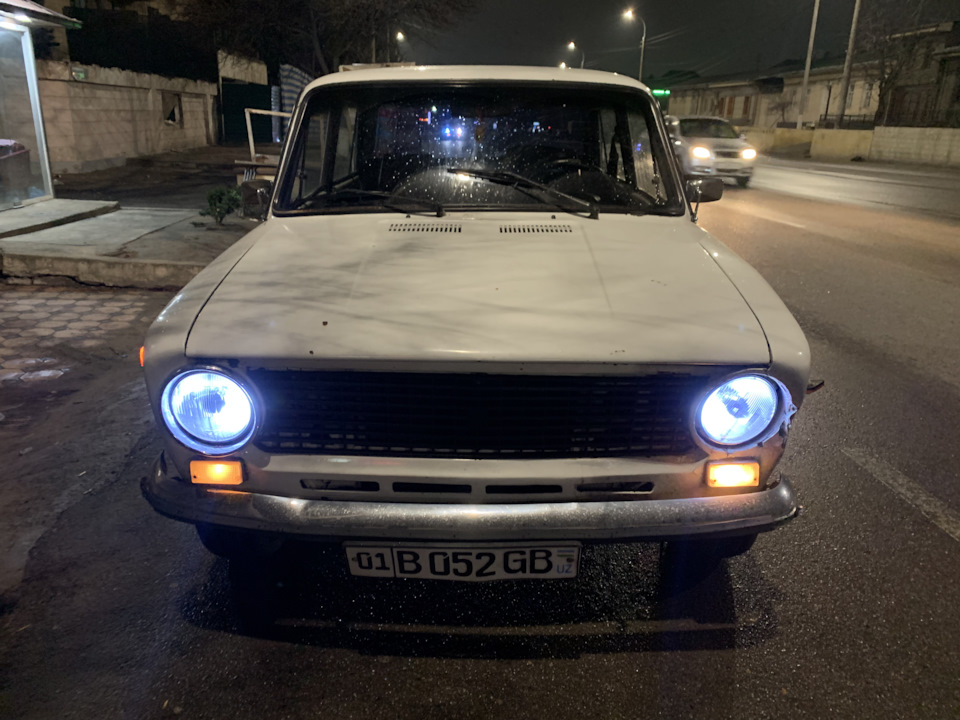 Замена габаритных лампочек и попытка восстановить ближний свет фар ...