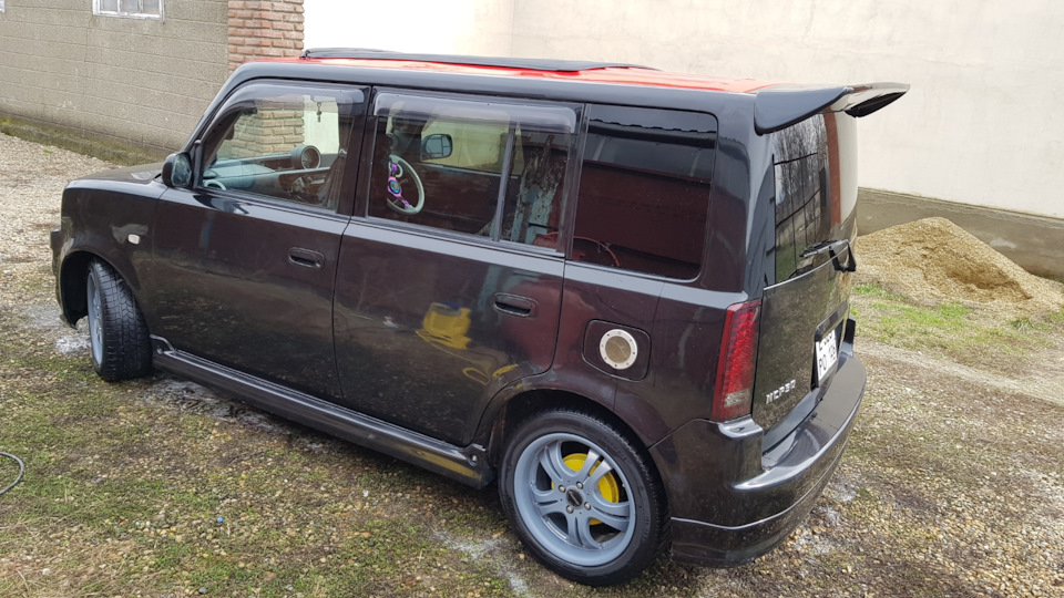 Фото в бортжурнале Toyota bB (1G)