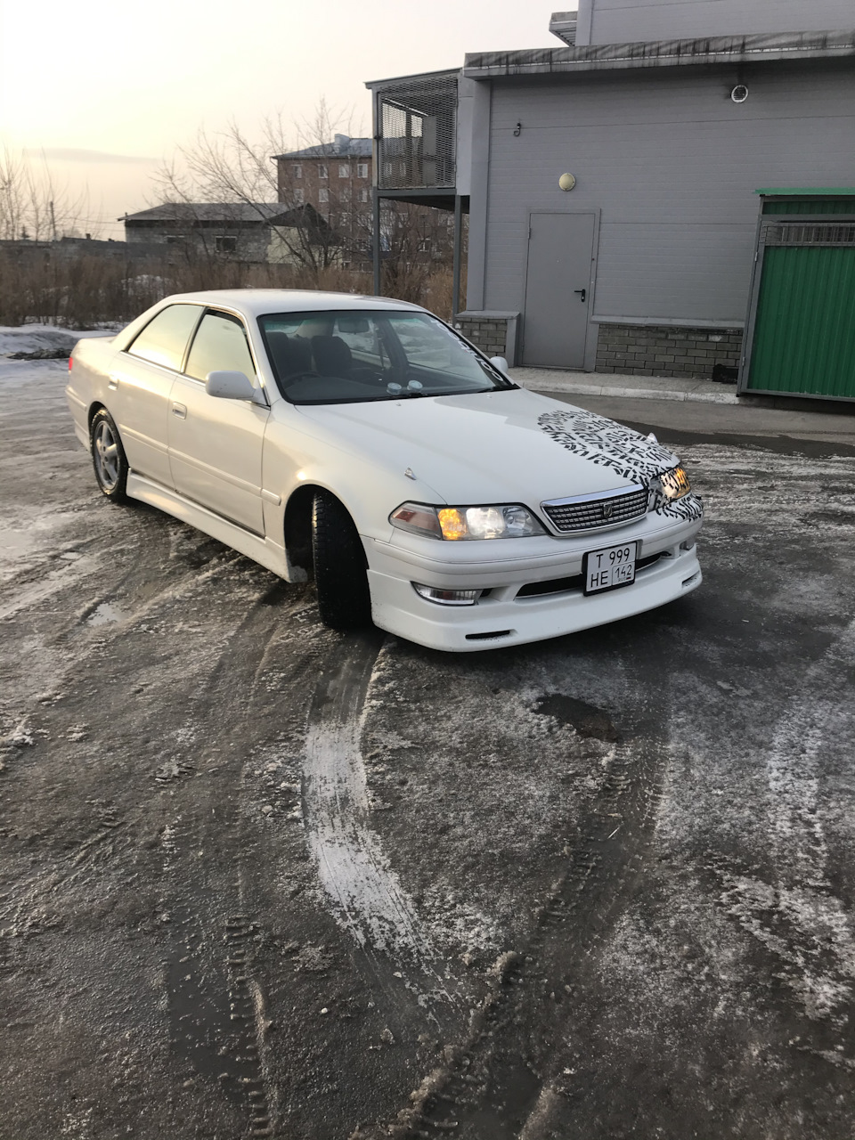 Обвес на месте🙃 — Toyota Mark II (100), 2,5 л, 1997 года | стайлинг |  DRIVE2