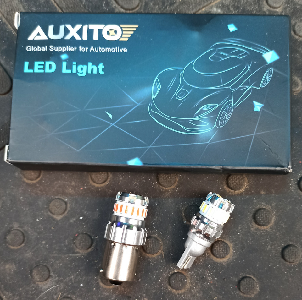 Замена заднего стоп сигнала и лампы заднего хода на LED — Citroen C4 L ...