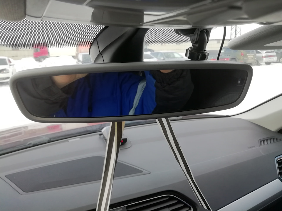 Как снять салонное зеркало тигуан Установка электрохромного зеркала в Tiguan 2 - Volkswagen Tiguan (2G), 1,4 л, 20