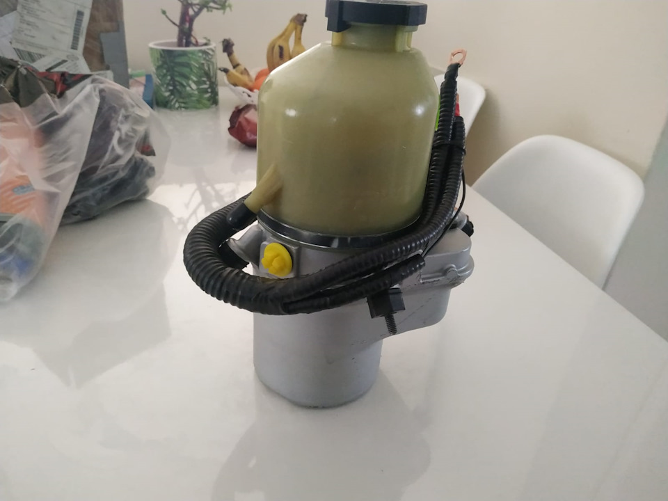 чудо инженерной мысли! электро ГУР! — Volvo 940, 2,3 л, 1996 года ...