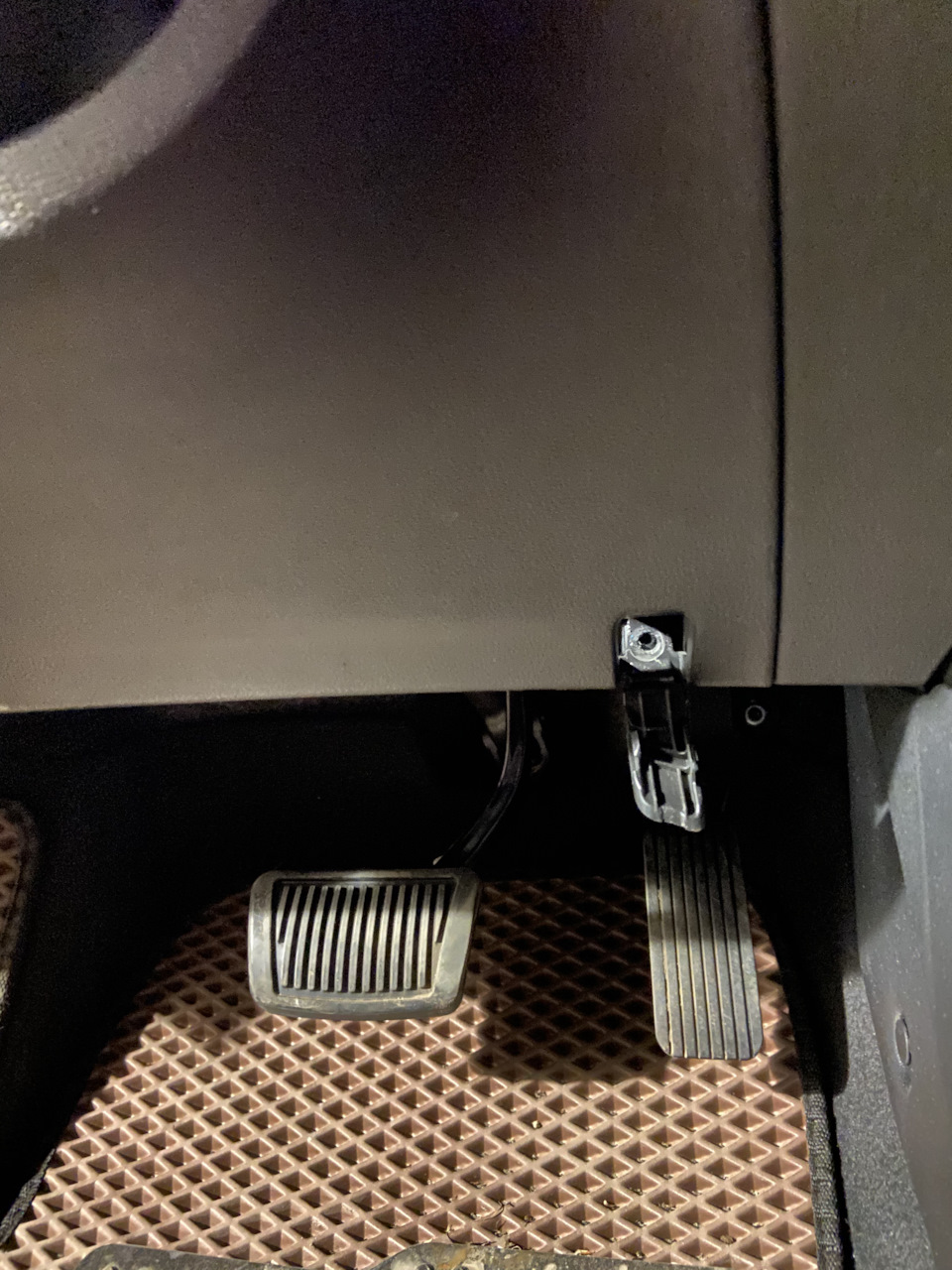 Фото в бортжурнале Hyundai Solaris (2G)