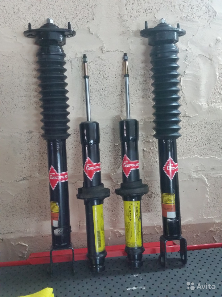 передний амортизатор кадиллак. задние амортизаторы шевроле тахо пневмо. длина амортизаторов кадиллак эскалейд передних. амортизатор кадиллак. задние амортизаторы кадиллак срх.