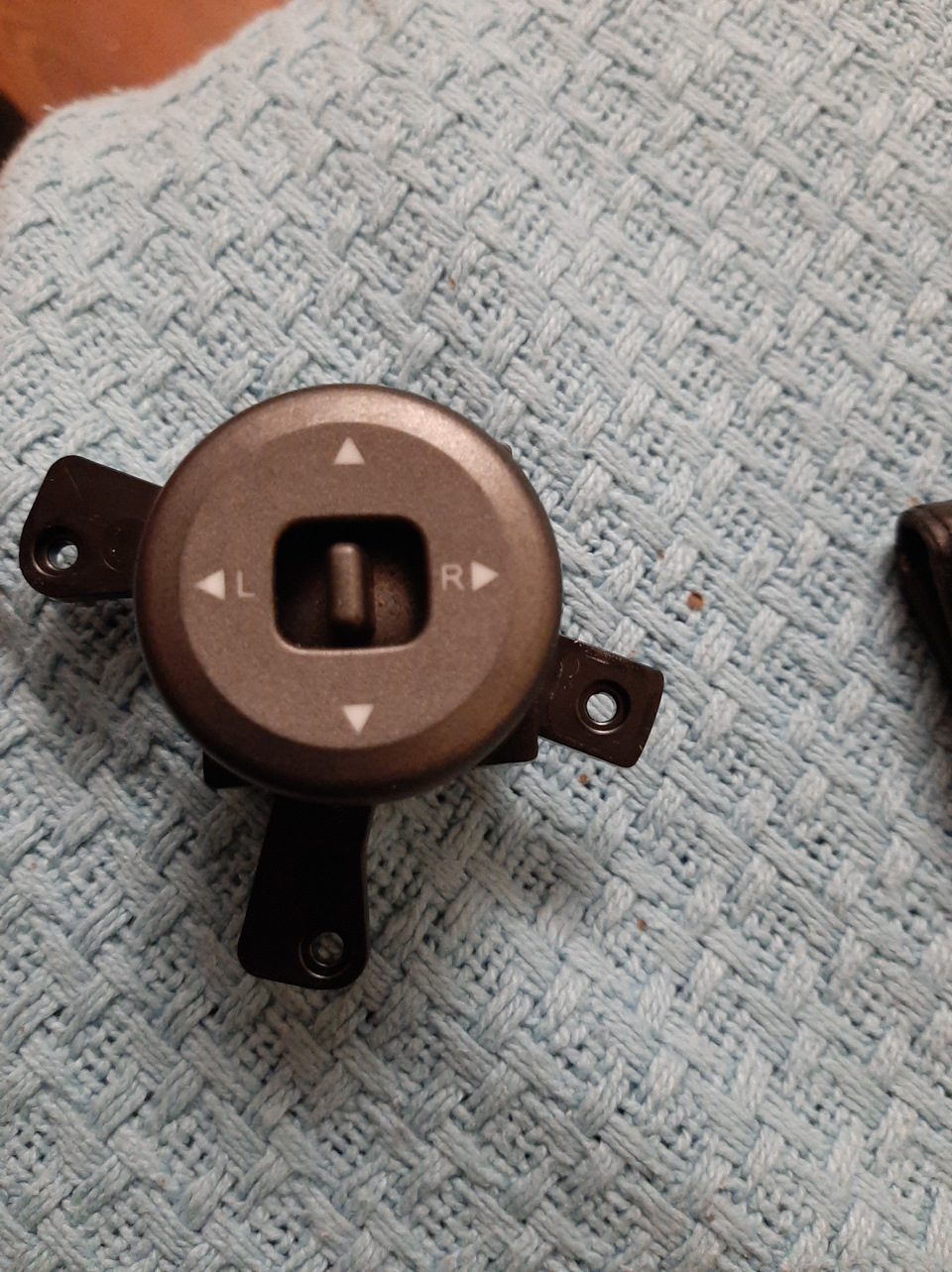 Регулировка зеркал. Нет подсветки. — SsangYong Kyron, 2 л, 2011 года ...