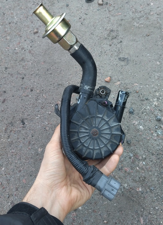 Электрический насос для вентиляции картера — Subaru Impreza WRX STI (GD ...
