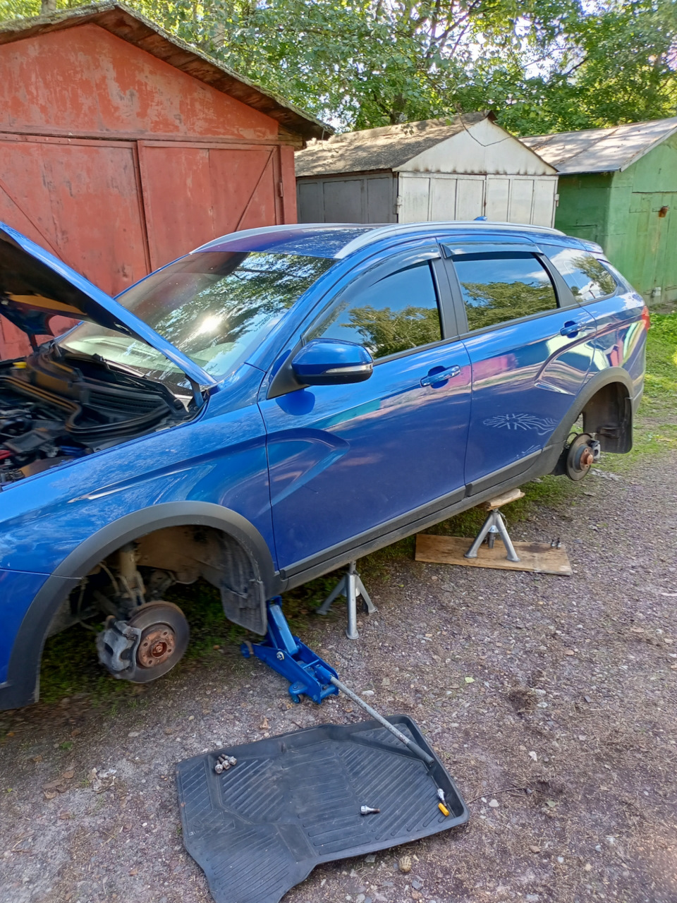 Замена тормозной жидкости — Lada Vesta SW Cross (1G), 1,6 л, 2021 года ...