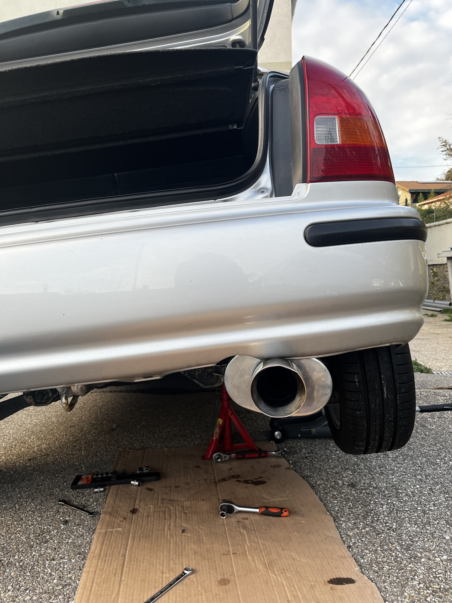 Выхлоп (банка) Magnaflow — Honda Civic Hatchback (6G), 1,5 л, 1998 года ...