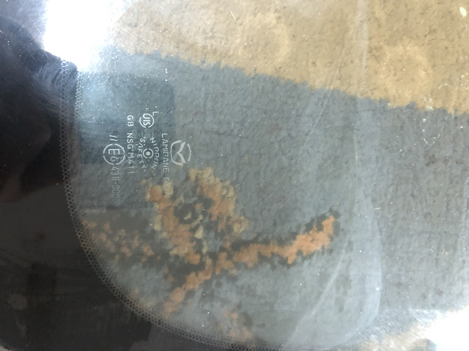 Поменял лобовое т.к. доблестные работники гибдд не ставили на учет ...