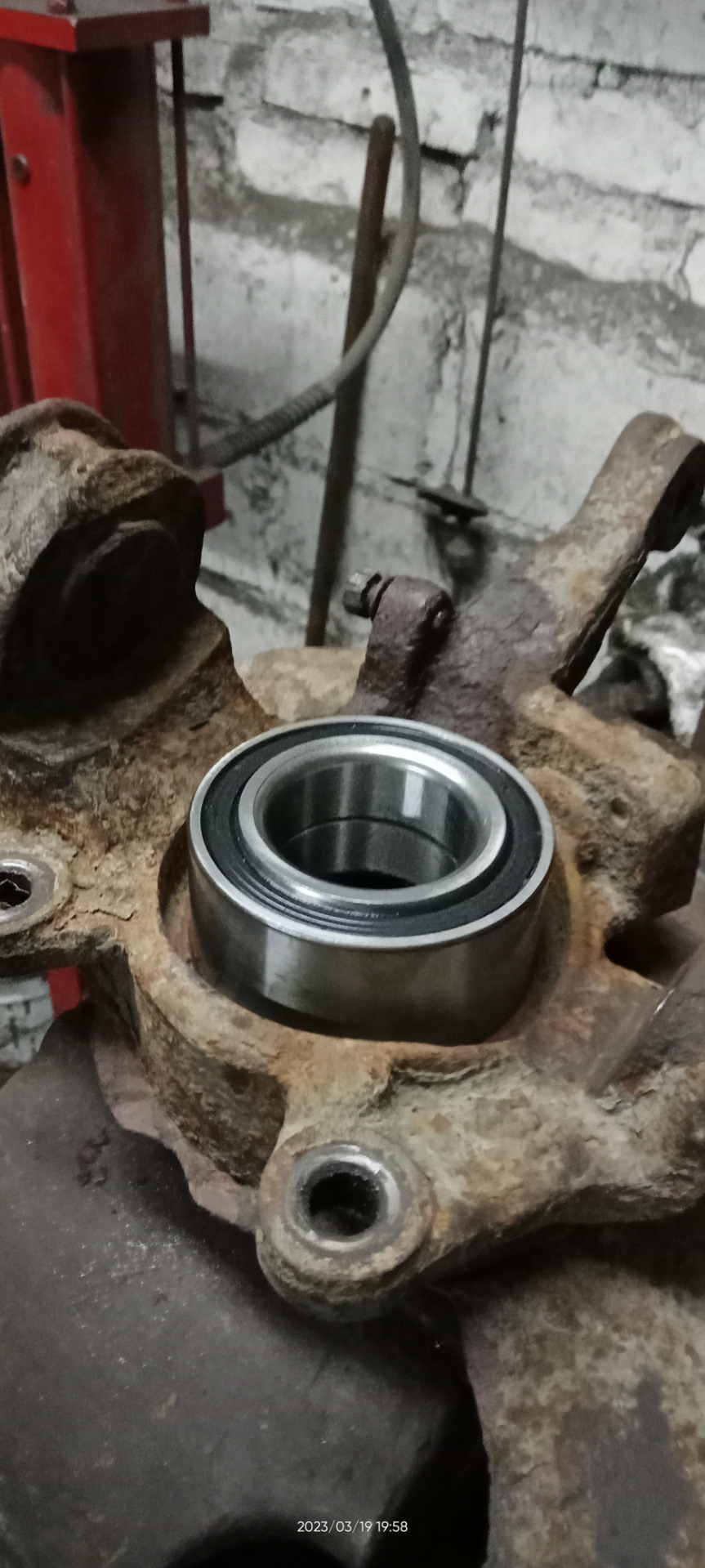 Замена переднего правого подшипника в ступице — Nissan Primera (P11-144 ...