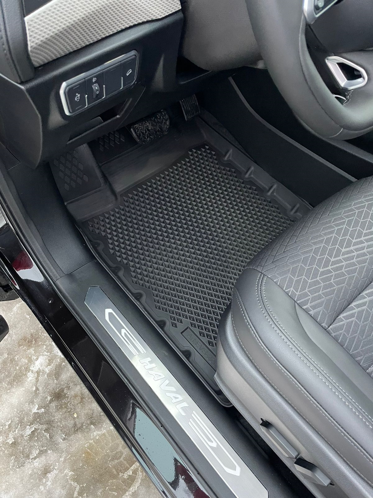 Коврики — Haval F7 (1G), 1,5 л, 2023 года | аксессуары | DRIVE2