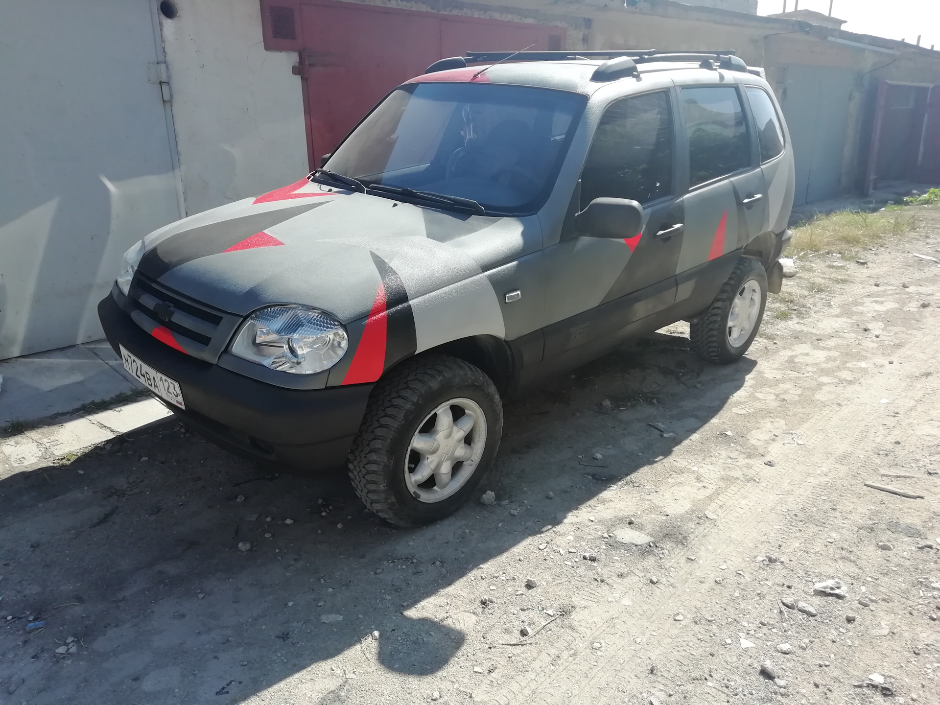 Chevrolet Niva Раптор камуфляж