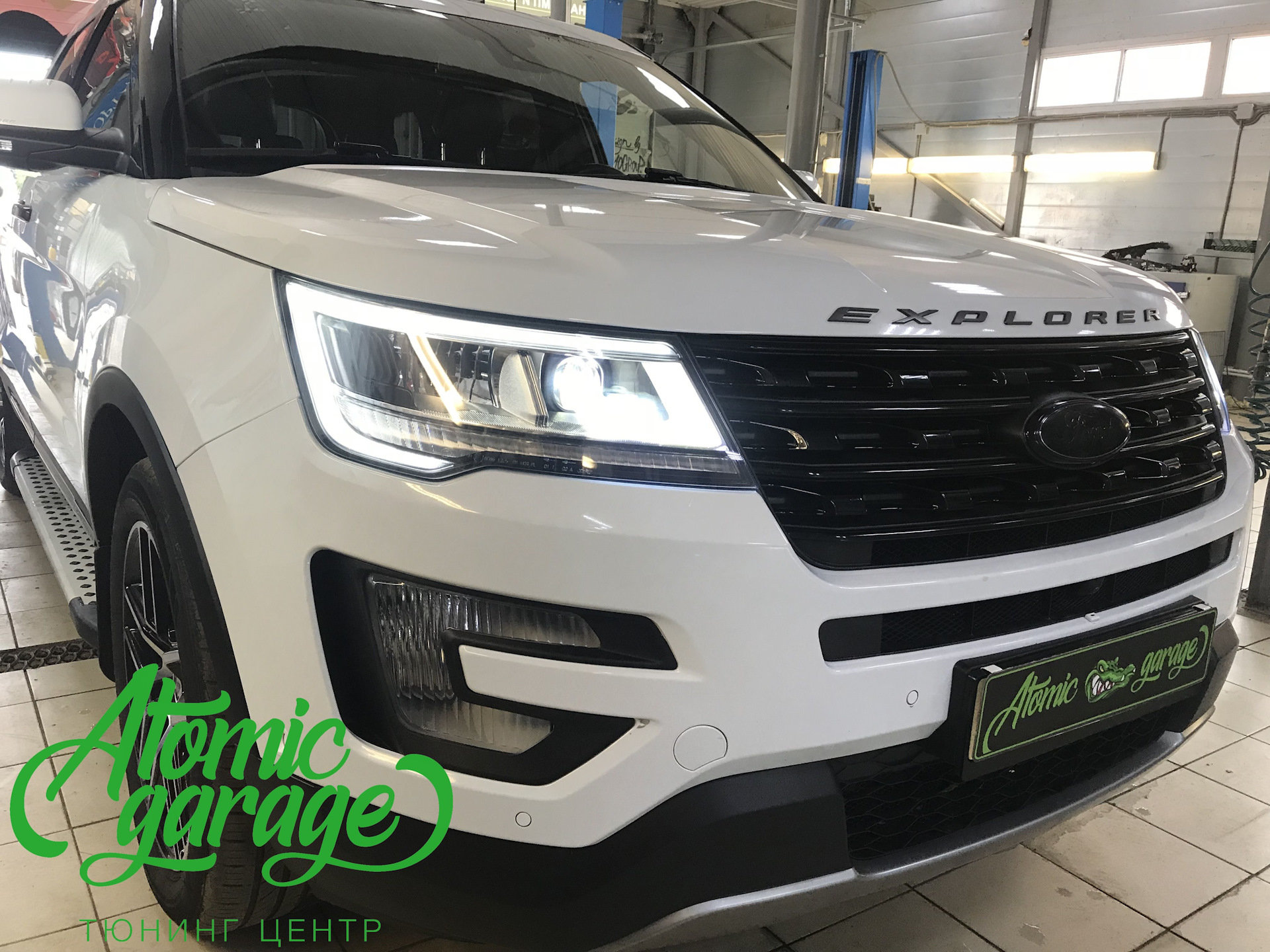 Эксплорер 5 рестайлинг. Диодная оптика Форд Explorer 5 2017. Диодные линзы Ford Explorer. Форд эксплорер 5 Рестайлинг 2 оптика. Форд эксплорер поворотники Рестайлинг.