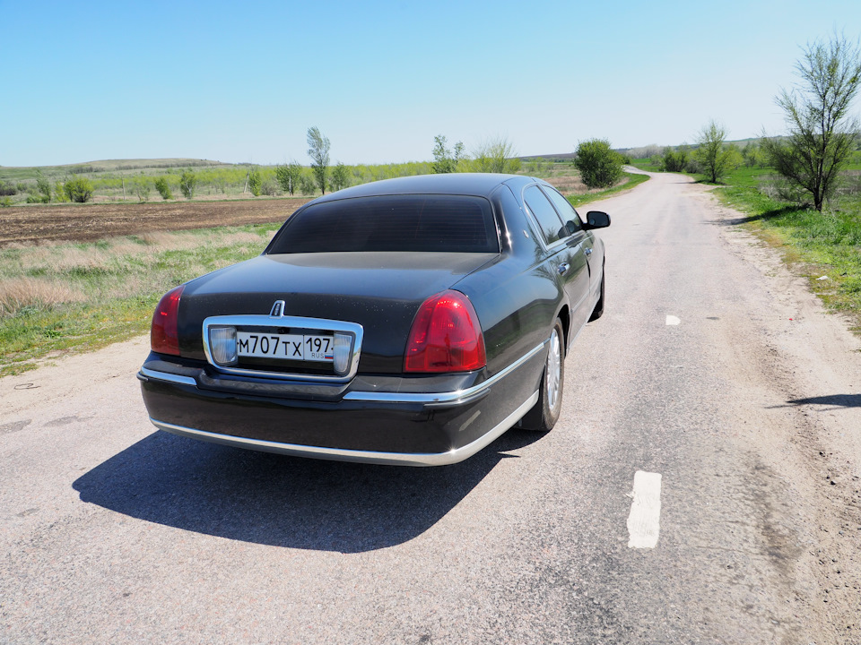 Lincoln town car iii. Смотреть фото Lincoln town car iii. Смотреть картинку Lincoln town car iii. Картинка про Lincoln town car iii. Фото Lincoln town car iii