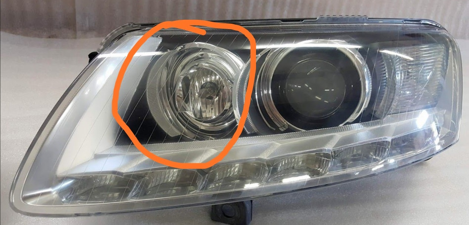 Audi afs. Audi afs