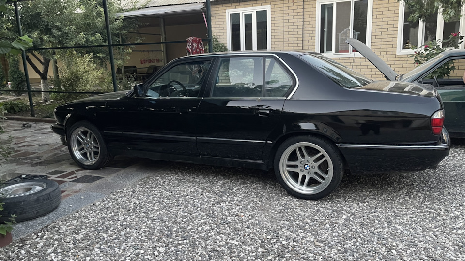 Нужна помощь владельцев е32 — BMW 7 series (E32), 3,5 л, 1989 года ...