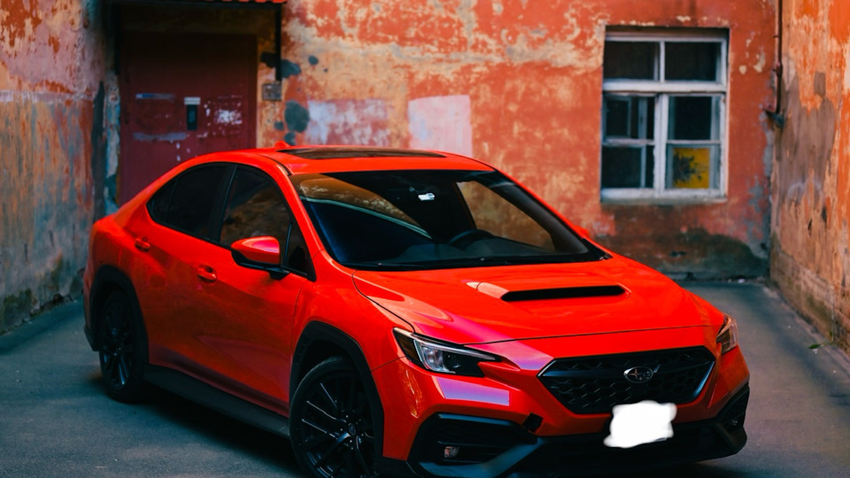 Subaru WRX Красный